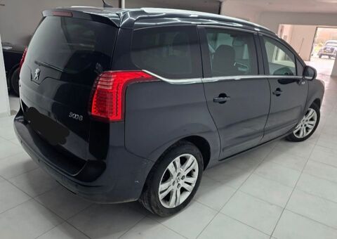 Peugeot 5008 1.6 HDi 112ch FAP BVM6 Confort Pack 7pl