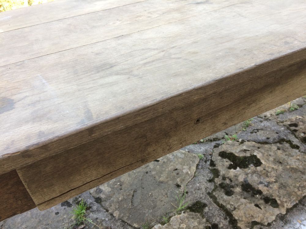 Table en ch&ecirc;ne Meubles