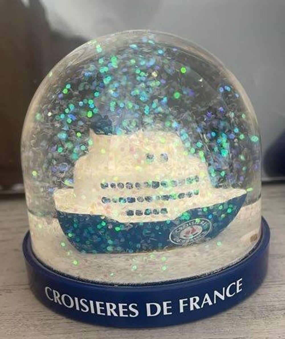 Boule &agrave; neige croisi&egrave;re Décoration