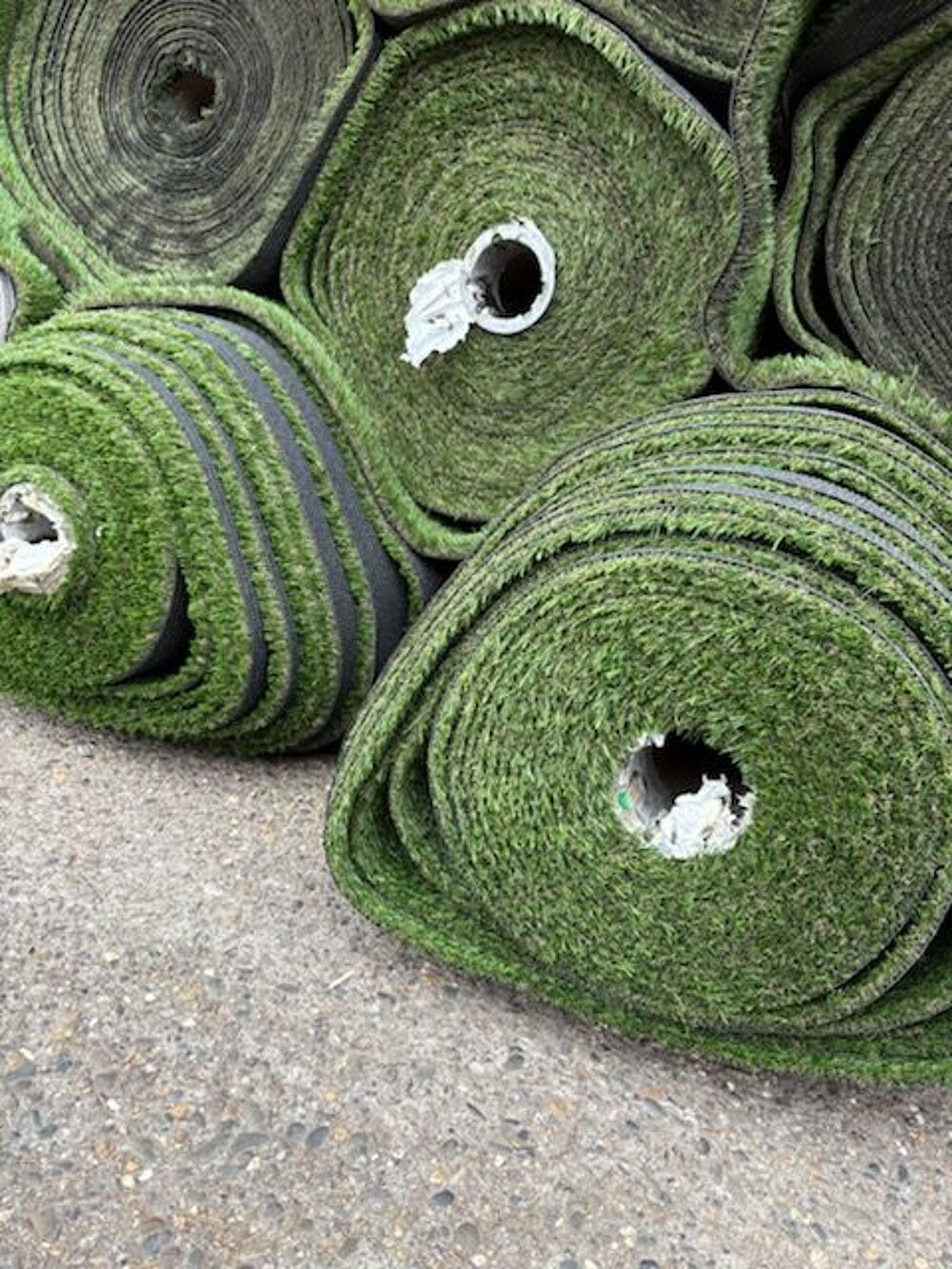 GAZON SYNTHETIQUE au m&sup2; Couleur VERT ou autres - am&eacute;nagement Int&eacute;rieur / ext&eacute;rieur Jardin Bricolage