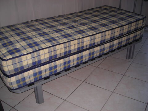 Deux sommiers et deux matelas de 80 cm 120 Bercloux (17)