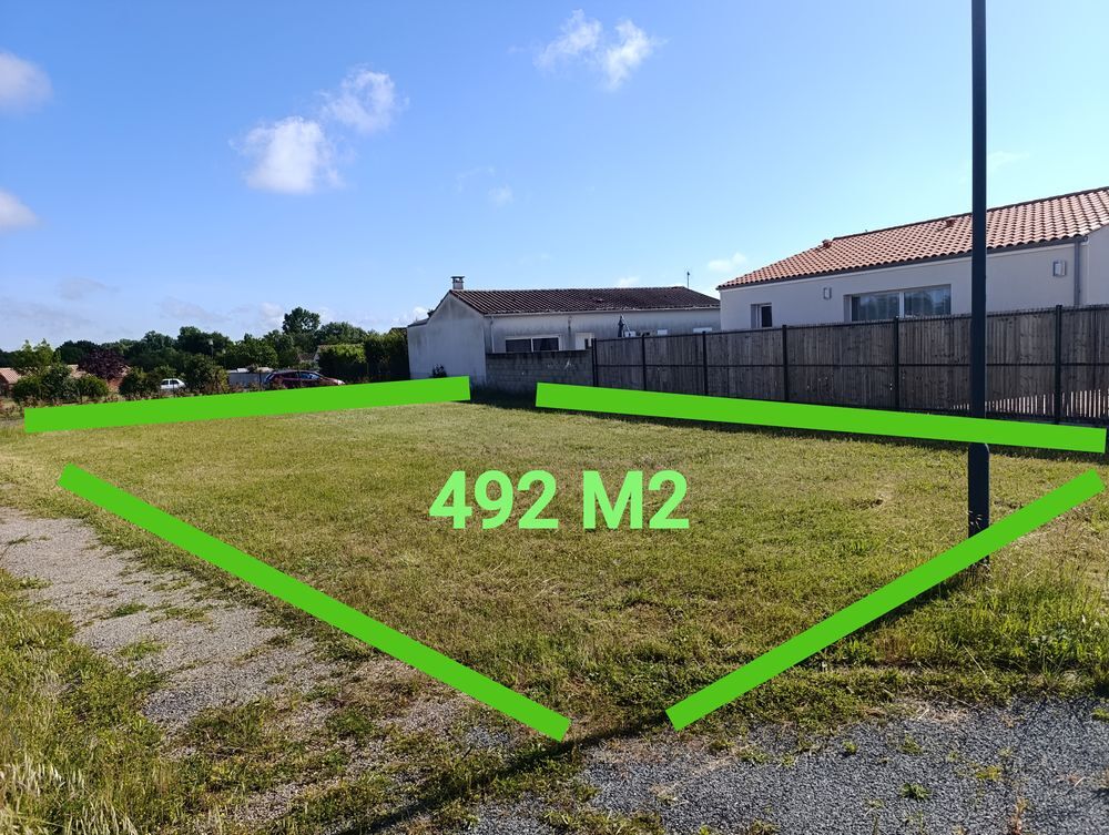 Vente Terrain Terrain constructible de 492m2 Saint-denis-du-pin