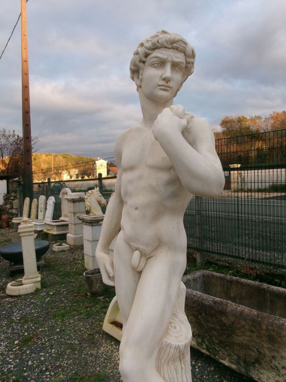 Statue homme David en pierre reconstitu&eacute;e Décoration