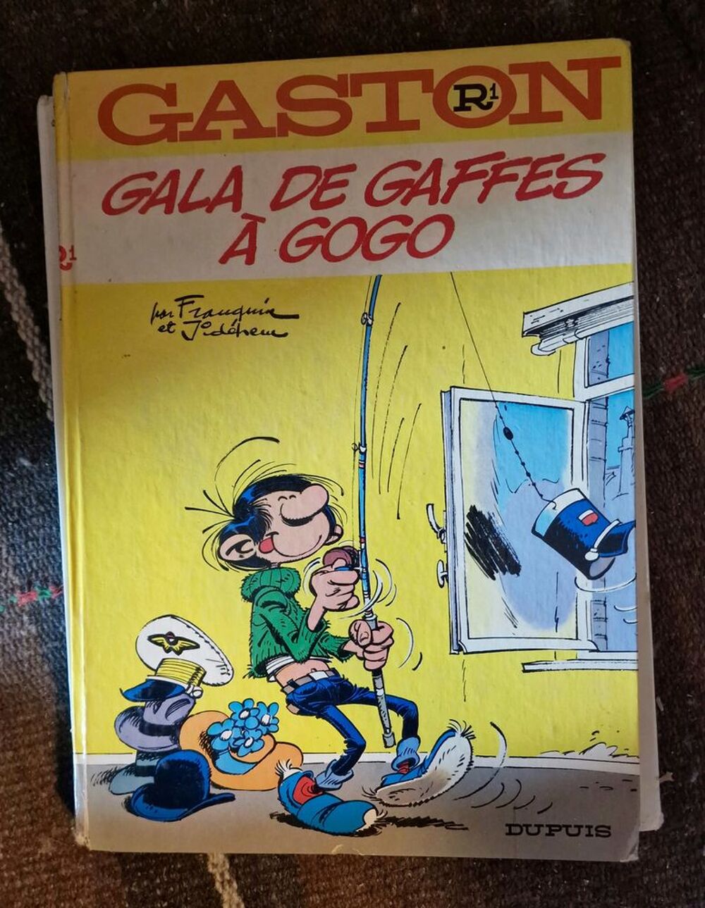 collection Gaston Lagaffe BD et objets 