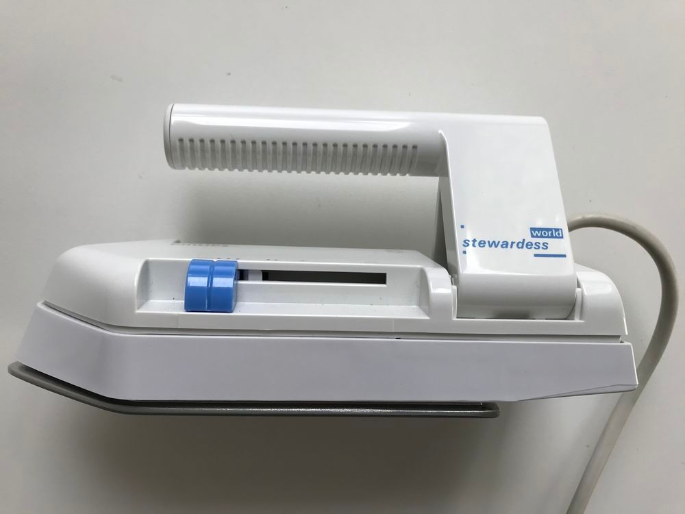 Mini fer &agrave; repasser pliable Philips Electroménager