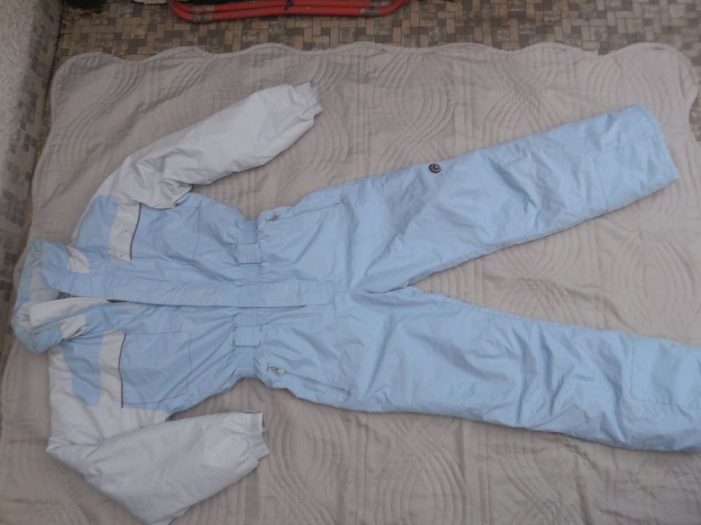 combinaison de ski taille 10 ans Sports