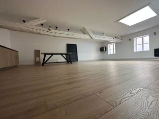  Atelier à louer 1 pièce 70 m²