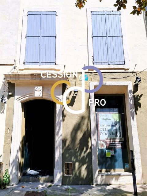 LOCAL DE RESTAURATION AVEC EXTRACTION ET TERRASSE A LOUER EN C�UR DE VILLE. 1100 30000 Nimes