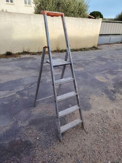 escabeau pro 5 marches aluminium 90 Saint-Jean-de-Fos (34)