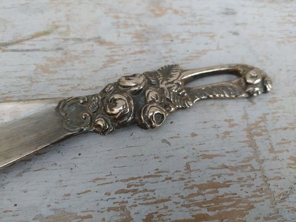 Ancien Chausse-Pied Art D&eacute;co Bronze Laiton Nickel&eacute; Roses 