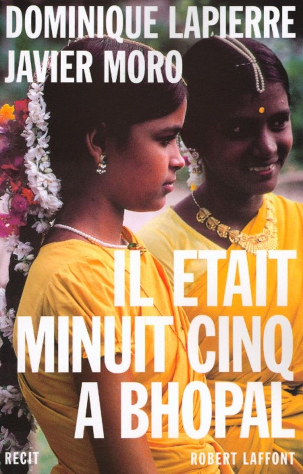 Il &eacute;tait minuit cinq &agrave; Bhopal Livres et BD