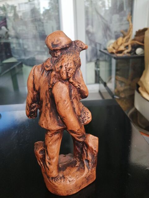 Santon terre cuite Francis LASCOUR
0 Pantin (93)