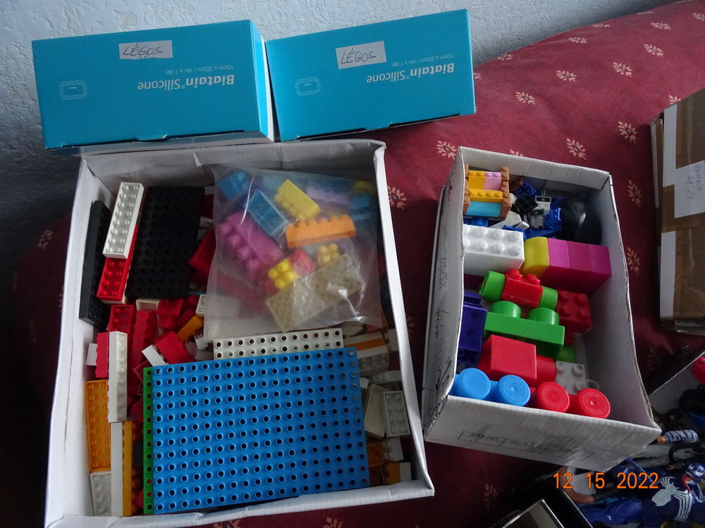 Beaucoup de Jouets Divers Jeux / jouets