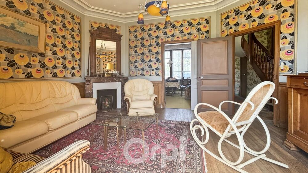 Vente Maison Maison familiale pleine de charme – 157 m² – 5 chambres – Jardin, garage et fort potentiel Saint sulpice lauriere
