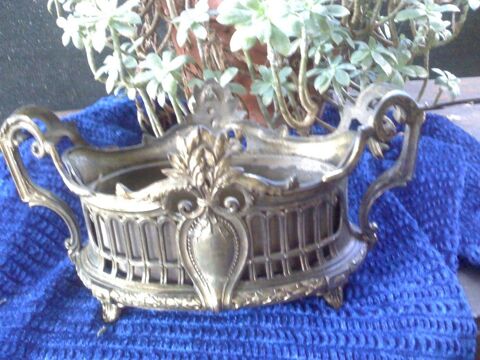 Ancienne jardinière en laiton Moux (11)