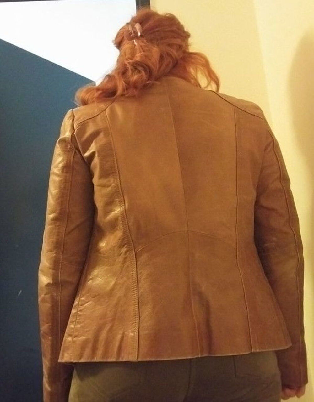 Veste en cuir marron de la marque Image Vêtements