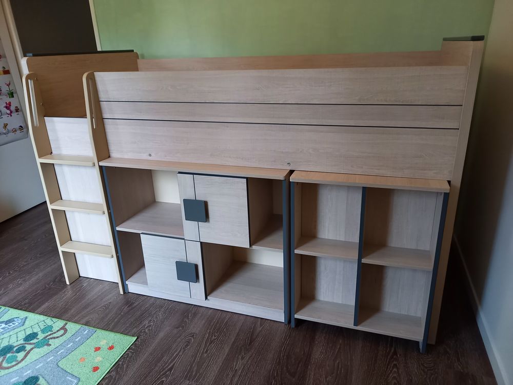 Lit combin&eacute; enfant avec bureau Meubles