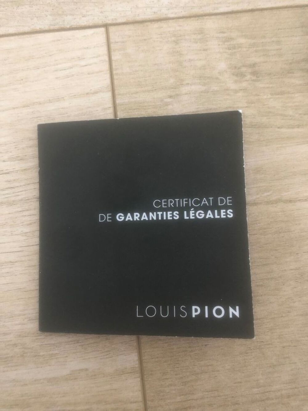 Une montre LOUIS PION Bijoux et montres