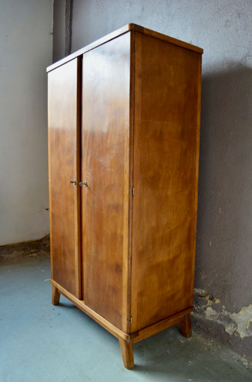 Armoire ancienne vintage scandinave Meubles