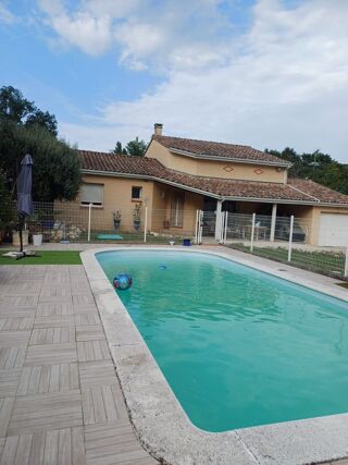  Villa  vendre 6 pices 127 m