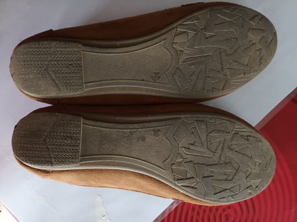 Mocassins su&eacute;dine. Chaussures