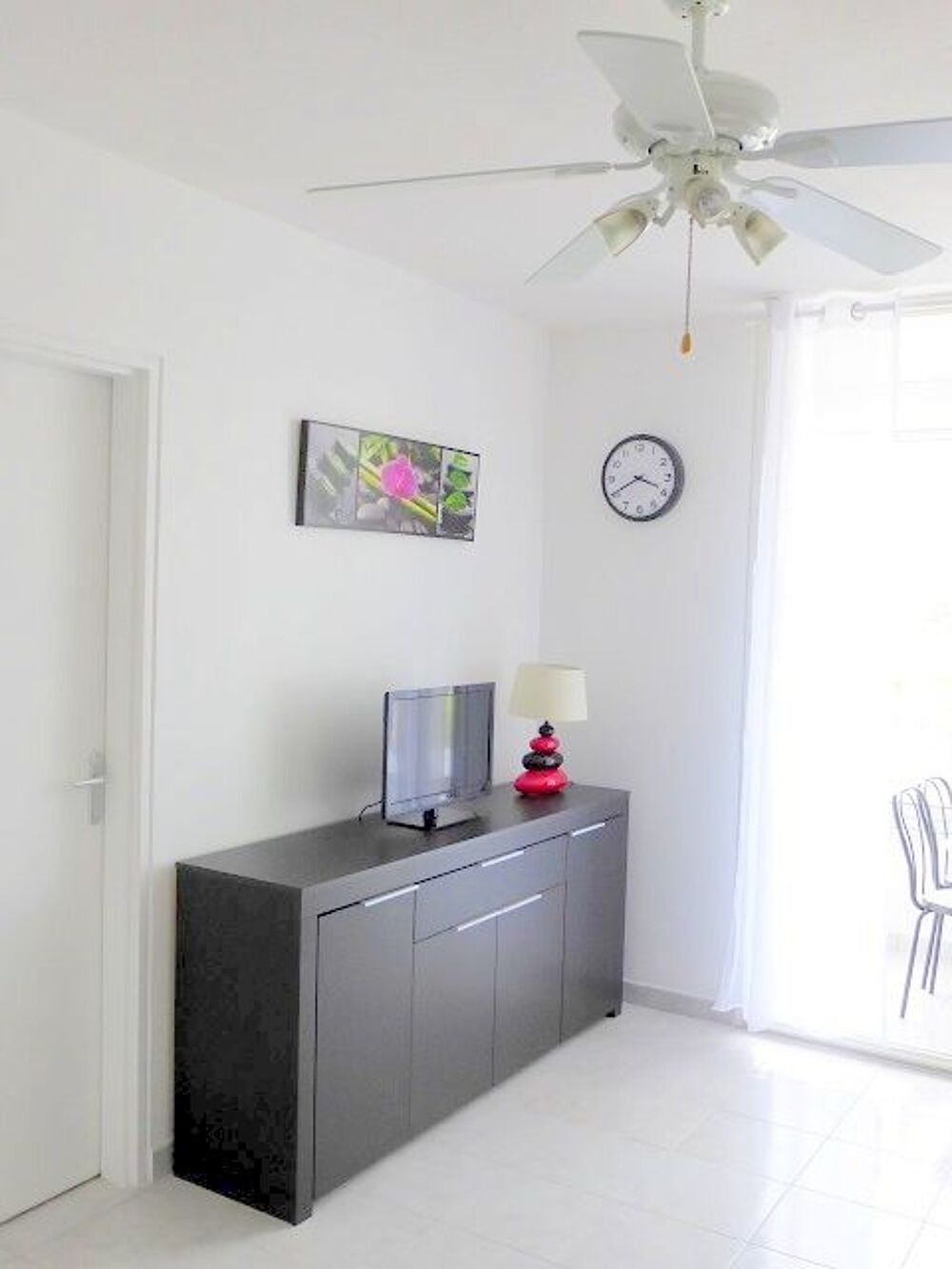   Appartement 2 pièces avec un PARKING. Mer à 100 mètres. Languedoc-Roussillon, Carnon Plage (34280)
