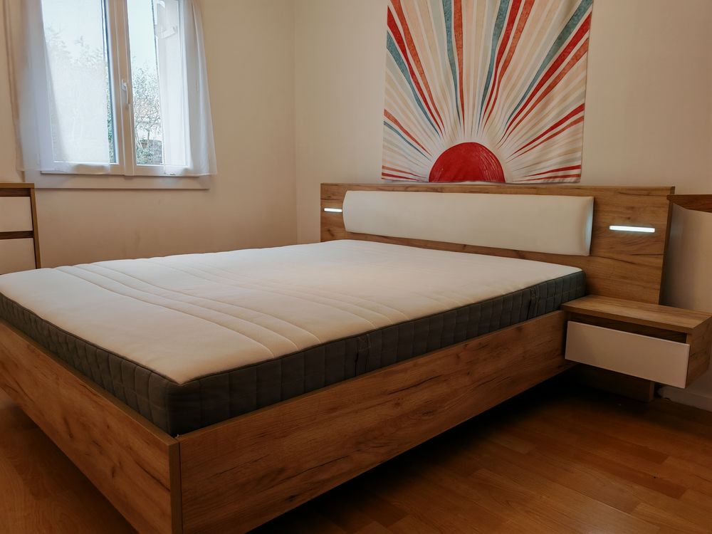 Lit + commode Meubles