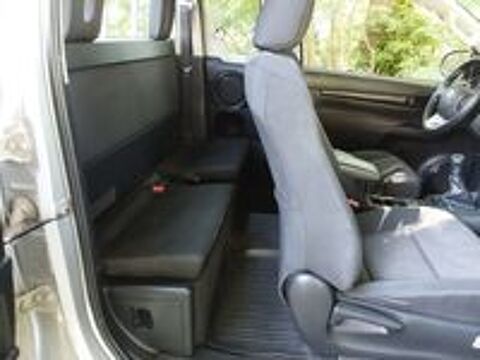Hilux HILUX X-TRA CAB 4WD 2.4L 150 D-4D LECAP 2022 occasion 38080 Saint-Marcel-Bel-Accueil