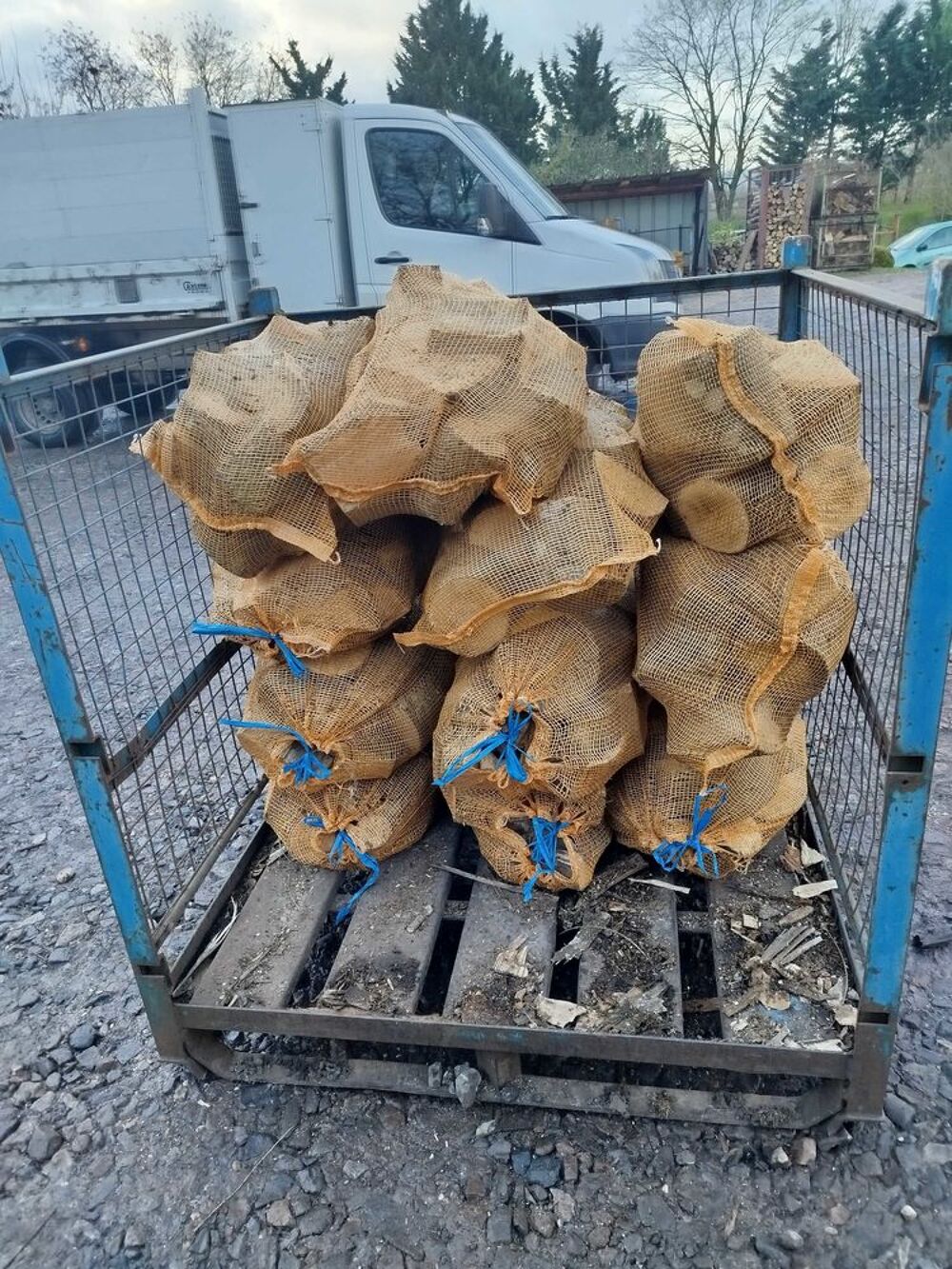 Bois de chauffage " EXTRA SEC de QUALIT&agrave;‰" Bricolage