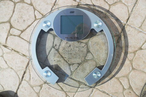 PESE PERSONNE ELECTRONIQUE 5 Pr�mont (02)