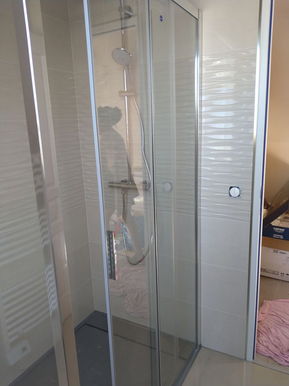 Paroi et porte de douche neuf Bricolage