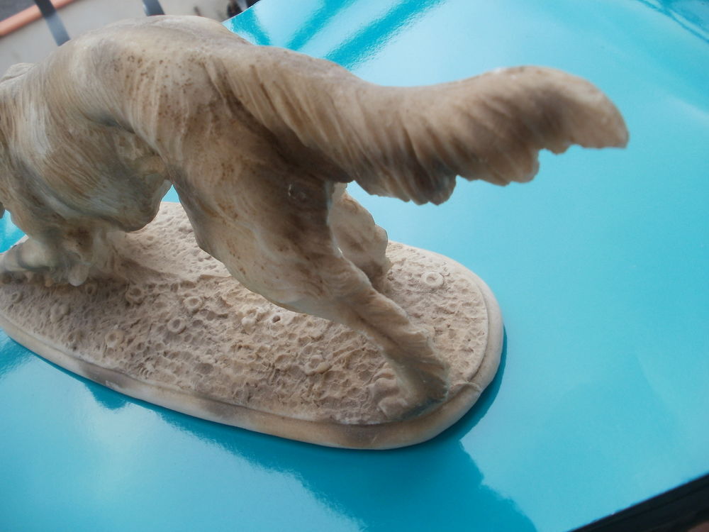  Sculpture d'un chien estampill&eacute; A SANTINI Longueur 34 cm Décoration