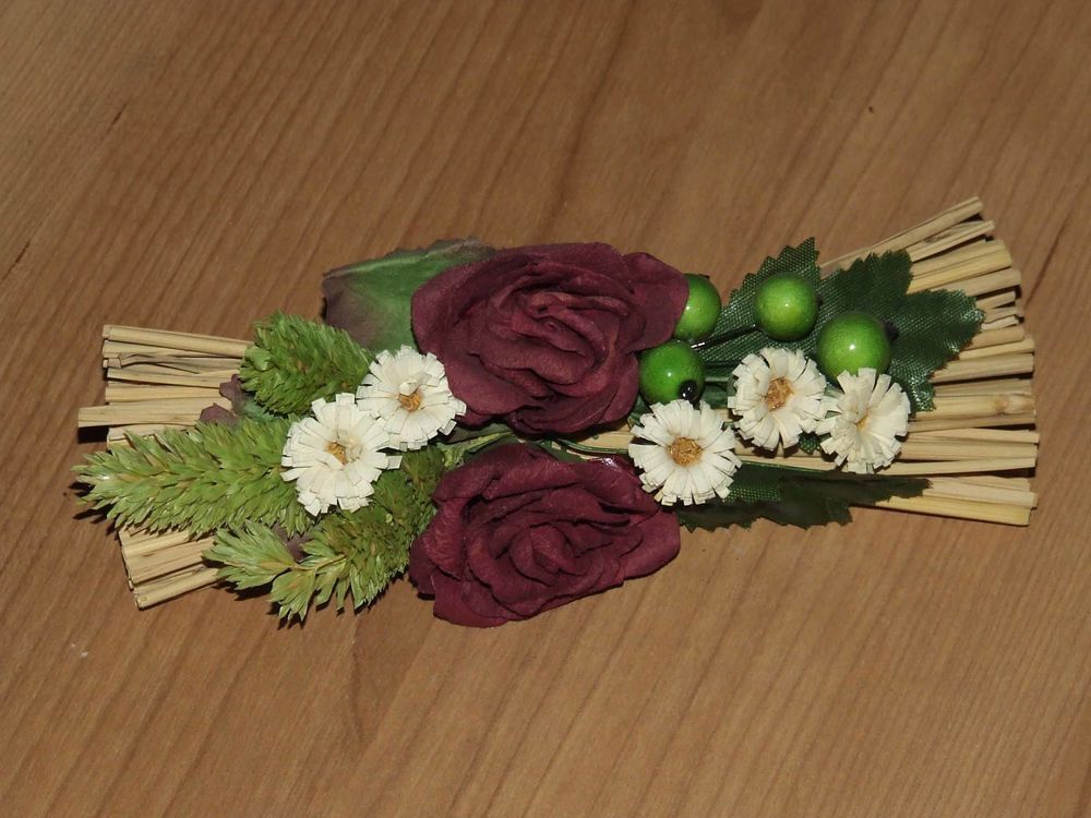 D&eacute;corations (petit fagot de paille avec fleurs) NEUFS Décoration