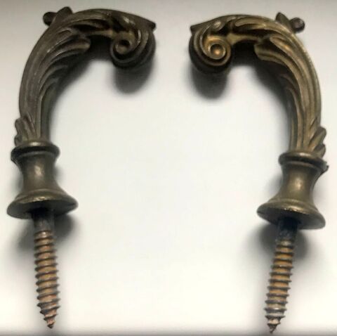 Retenus de rideau ou attache rideau � visser 9 Richwiller (68)