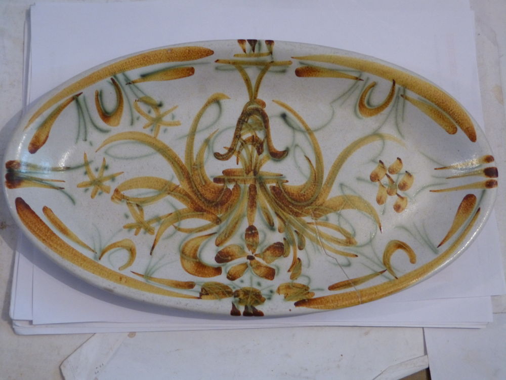 PLAT OVALE KERALUC 