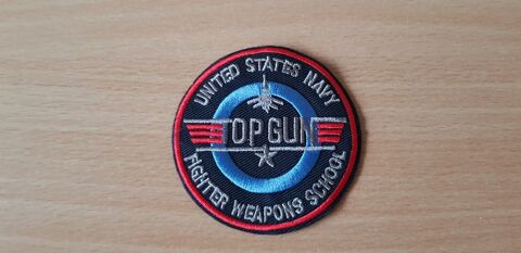 écusson brodé
top gun
F-14 tomcat
diam. 7,5 cm
thermocollant 5 Carnon Plage (34)