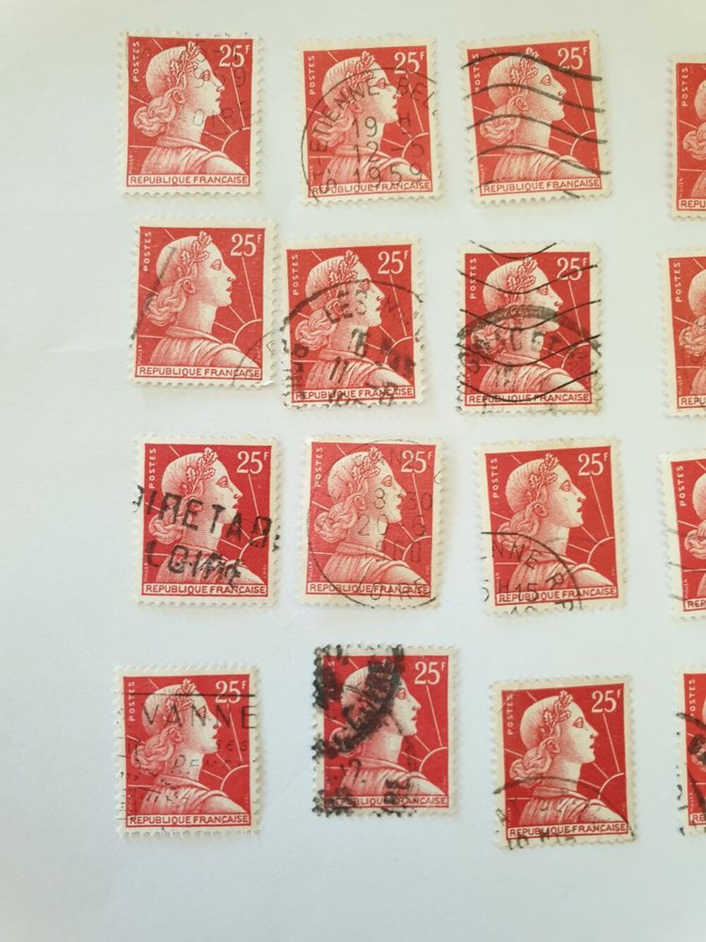 Timbre France 1955 Marianne de Muller 25 F lot 0..40 euro 