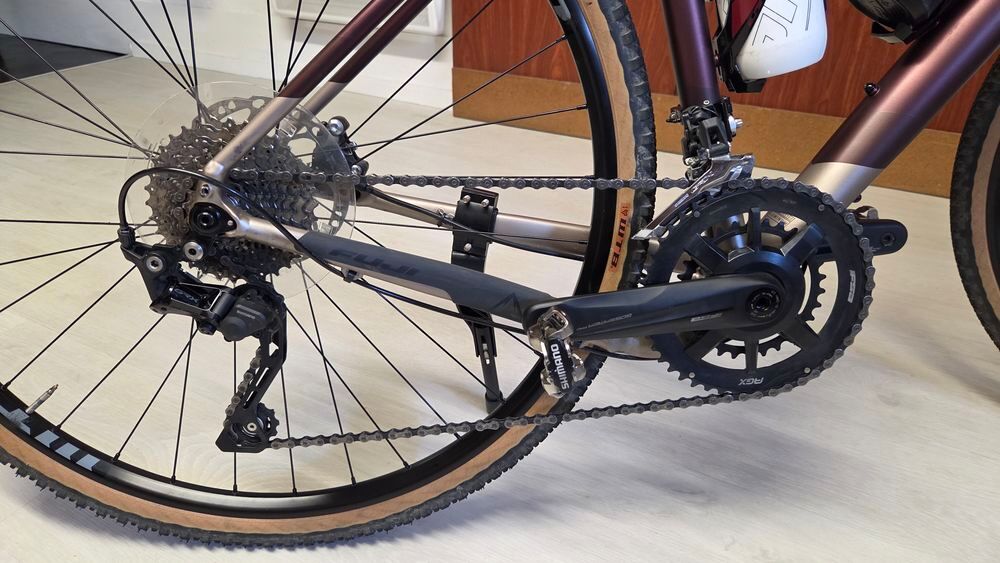 V&eacute;lo gravel FUJI Vélos