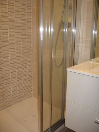  Appartement à louer 4 pièces 66 m²