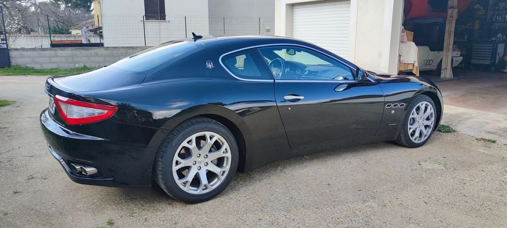 Granturismo 4.2 V8 405 A 2008 occasion 13300 Salon-de-Provence