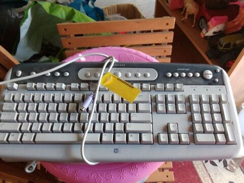 clavier Qwerty ebusiness US/GB en PS/2 20 Lampertheim (67)