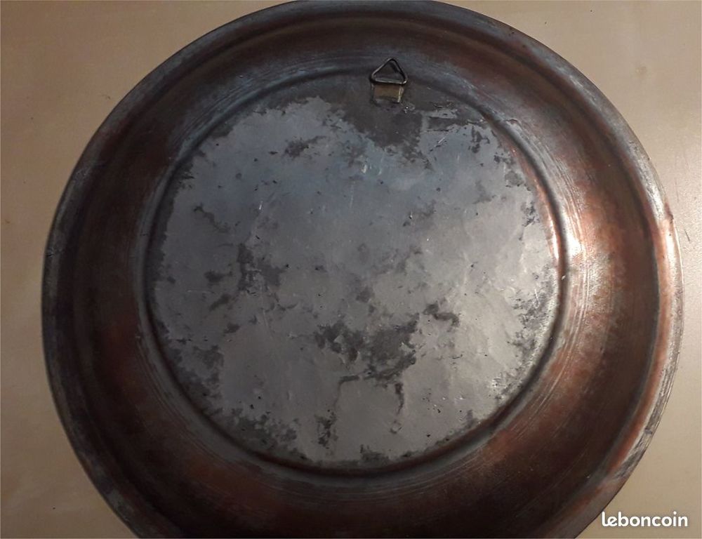 Assiette D&eacute;corative En M&eacute;tal - Diam&egrave;tre : 25 cm Décoration
