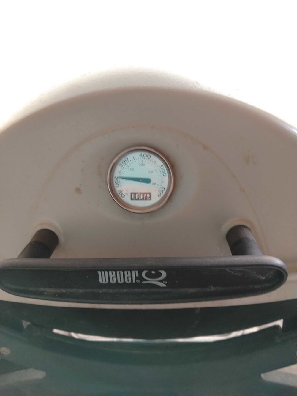 barbecue WEBER &agrave; gaz avec bonbonne MALICE et d&eacute;tendeur Cuisine