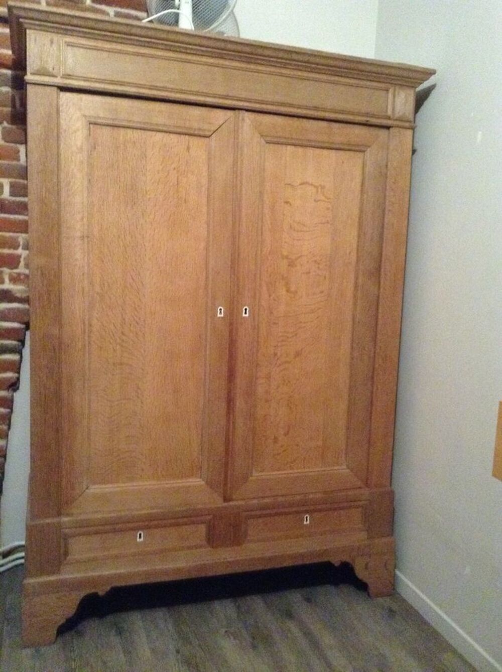 Armoire en ch&eacute;ne Meubles