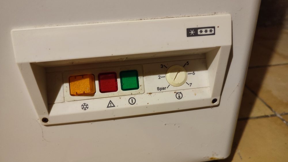 Cong&eacute;lateur coffre LIEBHERR de 299 litres Electroménager