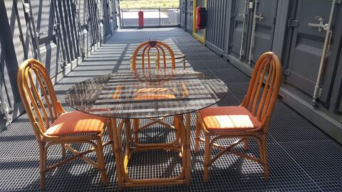 Table ronde + 4 chaises 200 Bayonne (64)