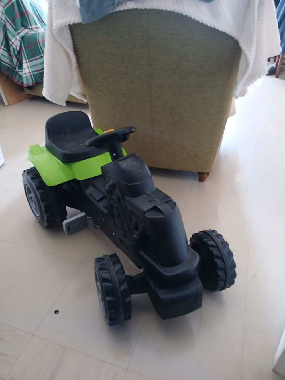Tracteur pou enfant Jeux / jouets