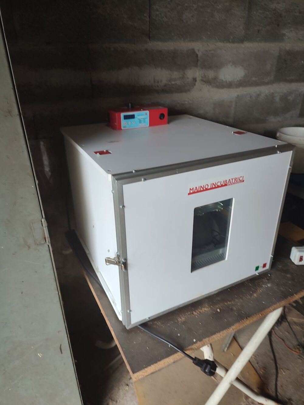 incubateur ou couveuse Electromnager