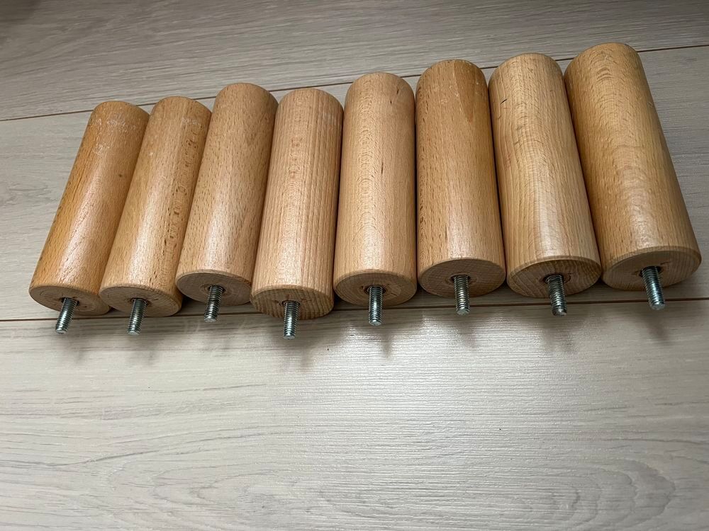 lot 8 pieds de sommier 16€ Meubles