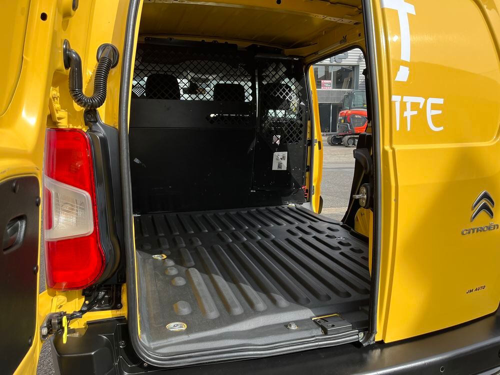 Berlingo BERLINGO VAN M 650 BLUEHDI 130 S&S EAT8 DRIVER 2020 occasion 42700 Firminy